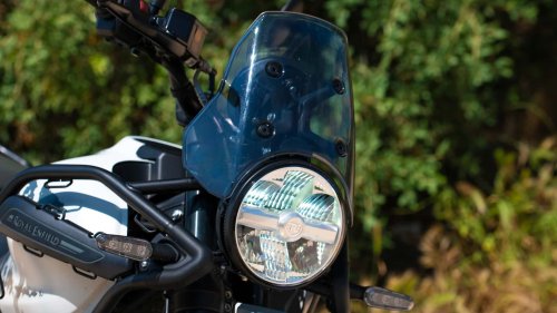 Royal Enfield lanza la edición especial Mana Black de la Himalayan