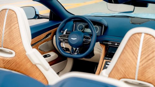 Aston Martin, Aston Martin DB12 yang Cantik Ini Dirancang untuk Florida