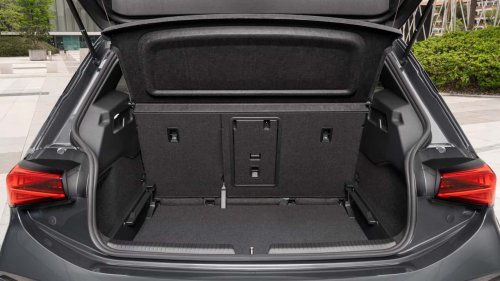 Al volante del esperado CUPRA Born  VZ 2026: con 326 CV y batería de 79 kWh