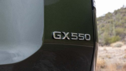 Lexus, Woman Goes to Lexus Dealership. She’s Shaken When She Learns How Much This 2025 Model Costs Monthly to Lease