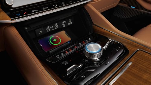Jeep, 2026 Jeep Grand Wagoneer Is Way Cheaper, Gets a Range-Extended Powertrain