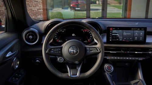 Alfa Romeo, Alfa Romeo Tonale 2026 Kehilangan Hybrid dan Tampil Lebih Baik