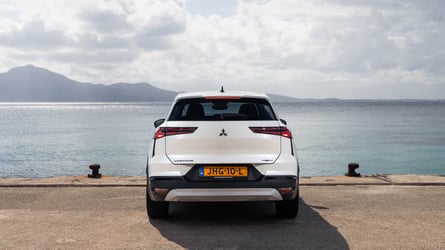 Grandis y Outlander: los SUV electrificados de Mitsubishi para la RFEC