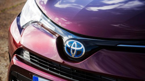Toyota, Toyota RAV4, 'I Got $0 From Toyota:' Dealership Tells New York Man His RAV4 Is Safe to Drive Despite Recall. Then He Takes It on the Road