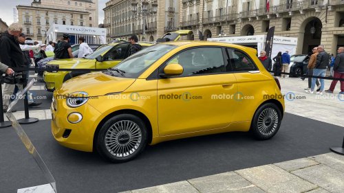 El nuevo Fiat 500 Hybrid se deja ver en el Salón de Turín 2025
