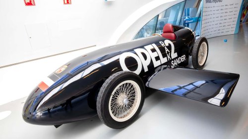 Opel y Zaragoza, una historia de amor a lo largo de cuatro décadas