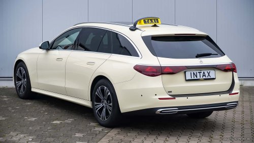 Mercedes, Mercedes E-Klasse T-Modell jetzt auch als Taxi mit Panorama-Schiebedach