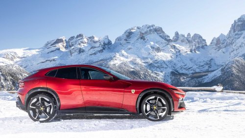 Ferrari podría crear un Purosangue V12 aún más potente
