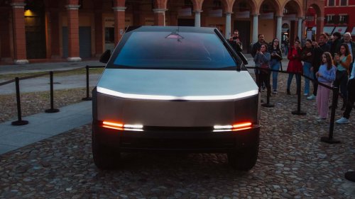 Why Do So Many Cars Have Split Headlights?