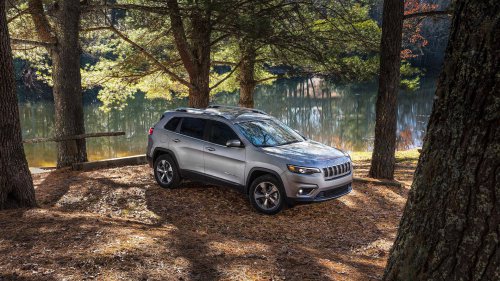 'No Engine Or Transmission Issues?': Illinois Uber Customer Gets Into 2019 Jeep Cherokee. Then He Sees the Odometer