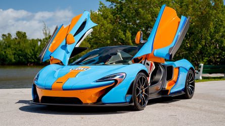 916 CV a cielo descubierto: uno de los cinco McLaren P1 Spider se subasta