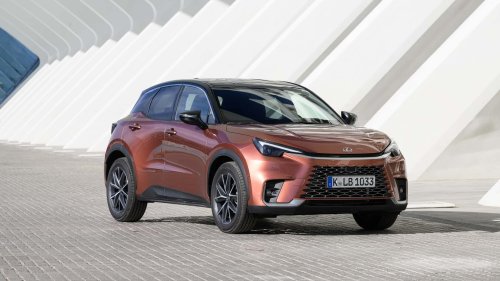 Lexus, Lexus ES, Toyota, El Lexus (basado en un Toyota) de acceso es ahora más asequible
