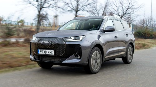 Desde 32.990 €, PHEV con 279 CV y 90 km eléctricos. Así es la oferta del Ebro s700