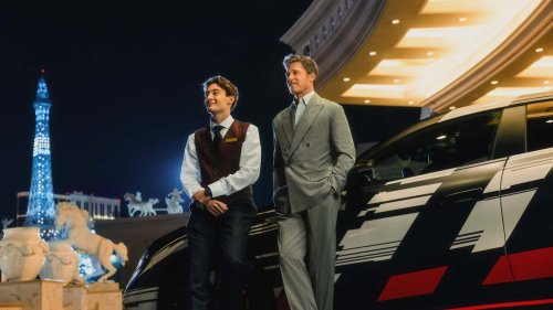 La Mercedes-AMG GT Coupé 4 portes est présentée en avant-première avec Brad Pitt