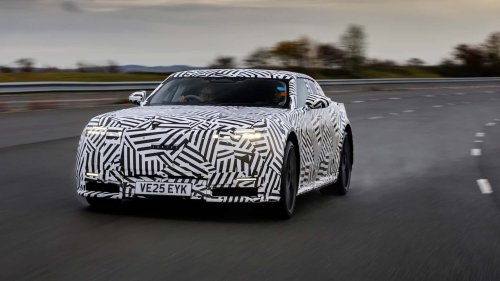 Jaguar, La Jaguar Type 00 reçoit 3 moteurs avec 1 000 ch et une batterie de 120 kWh