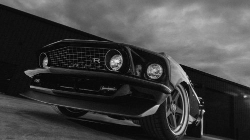 Der Ringbrothers 'Kingpin' Mustang ist ein Kunstwerk mit 800 PS