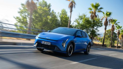 Kia EV4, primera prueba del compacto coreano fabricado en Europa