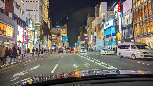 Tokio-Trubel: Unterwegs in Japan im Toyota Crown