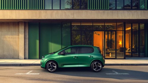 Ford, Renault, Face à la pénurie de voitures, Ford vendra des modèles développés et construits par Renault