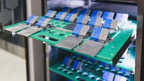 Ce minuscule supercondensateur pourrait bien être l'avenir des voitures hybrides