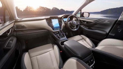 'God Doesn't Like Ugly:' Mechanic Spends Days Fixing Woman's Flood-Damaged Car. Then She Leaves Without Paying