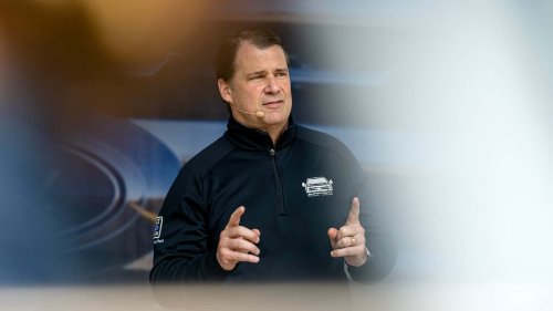 Ford, Mengapa CEO Ford Tidak Menyukai Apple CarPlay Ultra