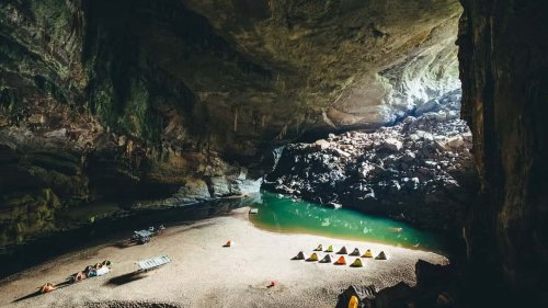 Recorre Vietnam durante diez días en una moto eléctrica