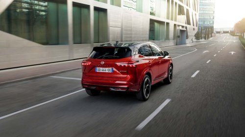 Volkswagen T-Roc vs. Nissan Qashqai: Hybrid-SUVs im Duell