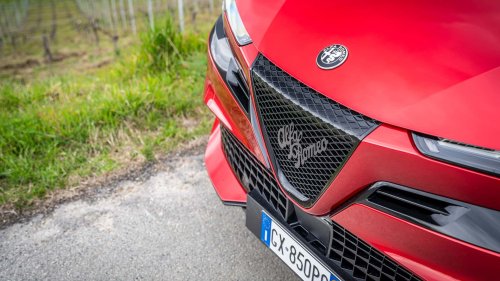 Alfa Romeo, Alfa Romeo Junior Ibrida Q4, la prueba de consumo real del mild hybrid 4x4