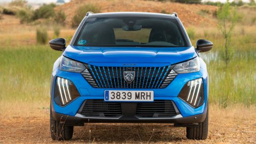 Nuevo Peugeot 2008 2026: Hybrid, -35 CV, ë-DCS6, Eco… ¿precio? ¡1.000 € menos!