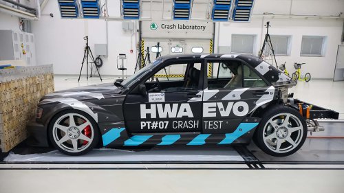 Der HWA EVO: Crashtest bestanden, Legende lebt!
