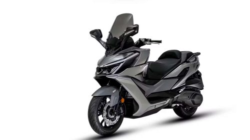 SYM Cruisym 400 2026: un scooter grande más potente