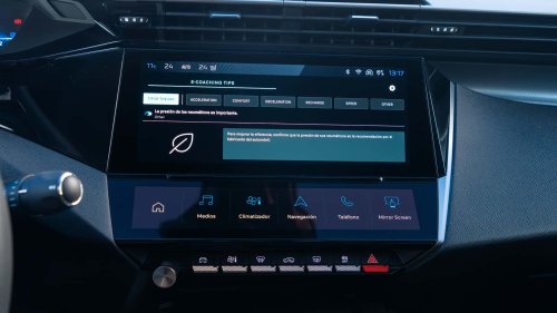210 CV y 453 km de autonomía, para este crossover coupé de imagen deportiva