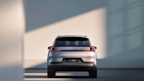 Volvo, Despite Early EV Promises, Volvo Will Keep Gas Engines For a Lot Longer