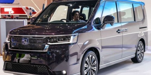 Honda, Honda CR-V, Honda Civic, Honda e, Bakal Jadi Primadona di GIIAS 2025? Honda StepWGN e:HEV Bawa Fitur CR-V dan Civic Sekaligus!