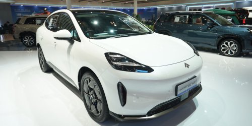 Ada Mobil Mewah Rasa Private Jet di GIIAS, Cek Fitur Rahasianya