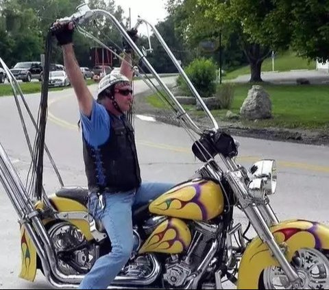 8 Foto Stang Motor yang Dimodifikasi Unik, Justru Bikin Pengendara Repot.