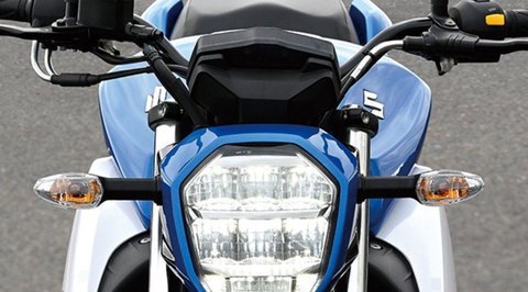 Suzuki  | Intip Fitur Baru Suzuki Gixxer 250 Versi 2025 yang Lebih Gahar