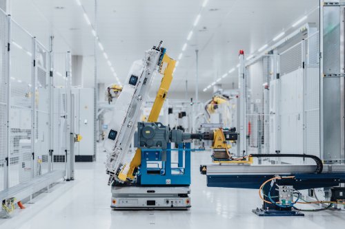 BMW Group &amp; Rimac Technology Cooperate on Innovative High-Voltage Battery for the BMW i7