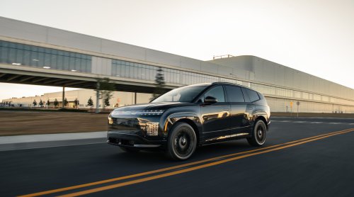 Hyundai Unveils 2027 IONIQ 9 AWD Performance Calligraphy Black Ink Model