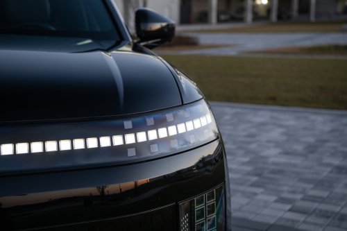 Hyundai Unveils 2027 IONIQ 9 AWD Performance Calligraphy Black Ink Model