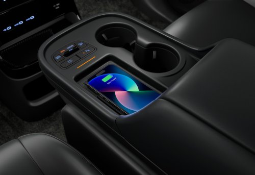 Hyundai Unveils 2027 IONIQ 9 AWD Performance Calligraphy Black Ink Model