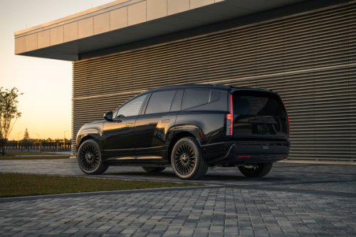 Hyundai Unveils 2027 IONIQ 9 AWD Performance Calligraphy Black Ink Model