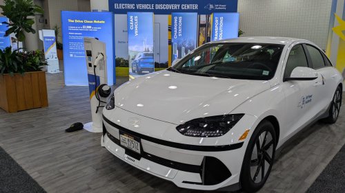 The Best of the New York Auto Show Was New York Itself