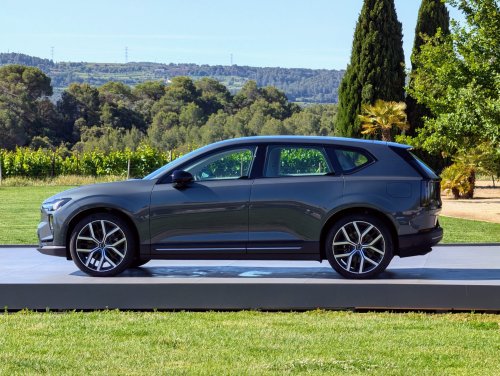 First Drive of the Fully Electric Volvo EX60 — CleanTechnica Field Trip