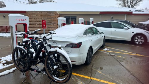 Tesla, Cross Country Road Trip in an Old Tesla Model 3