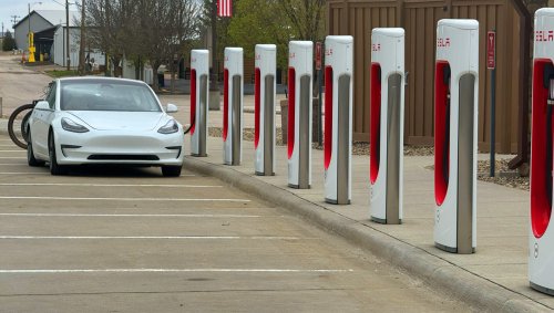 Cross Country Road Trip in an Old Tesla Model 3