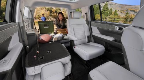 A BIG Problem With The US Auto Market & EV Adoption