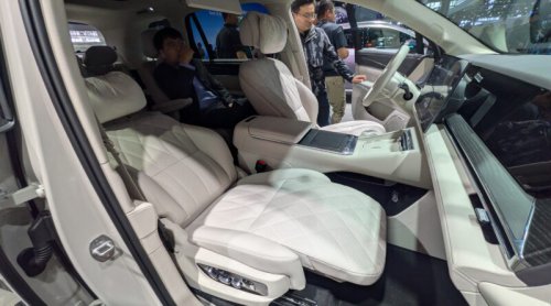 Tesla Model Y L. Why Would You Pick The Y?