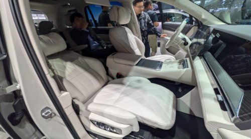Tesla Model Y L. Why Would You Pick The Y?